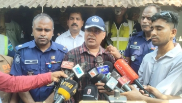 নওগাঁয় চাঞ্চল্যকর চার খুন: পুলিশি হেফাজতে বাবা, দুই বোন ও ভাগ্নে